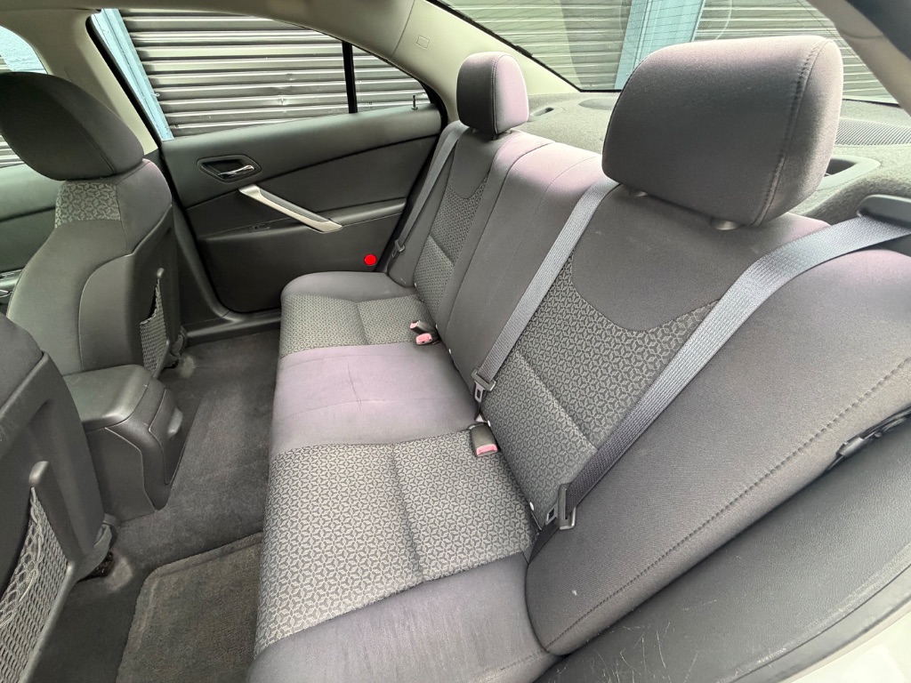 2007 Pontiac G6 Base - Photo 8